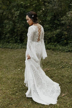 Robe de mariée en dentelle à manches longues et dos lacé, modèle WD547