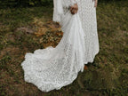 Robe de mariée en dentelle à manches longues et dos lacé, modèle WD547