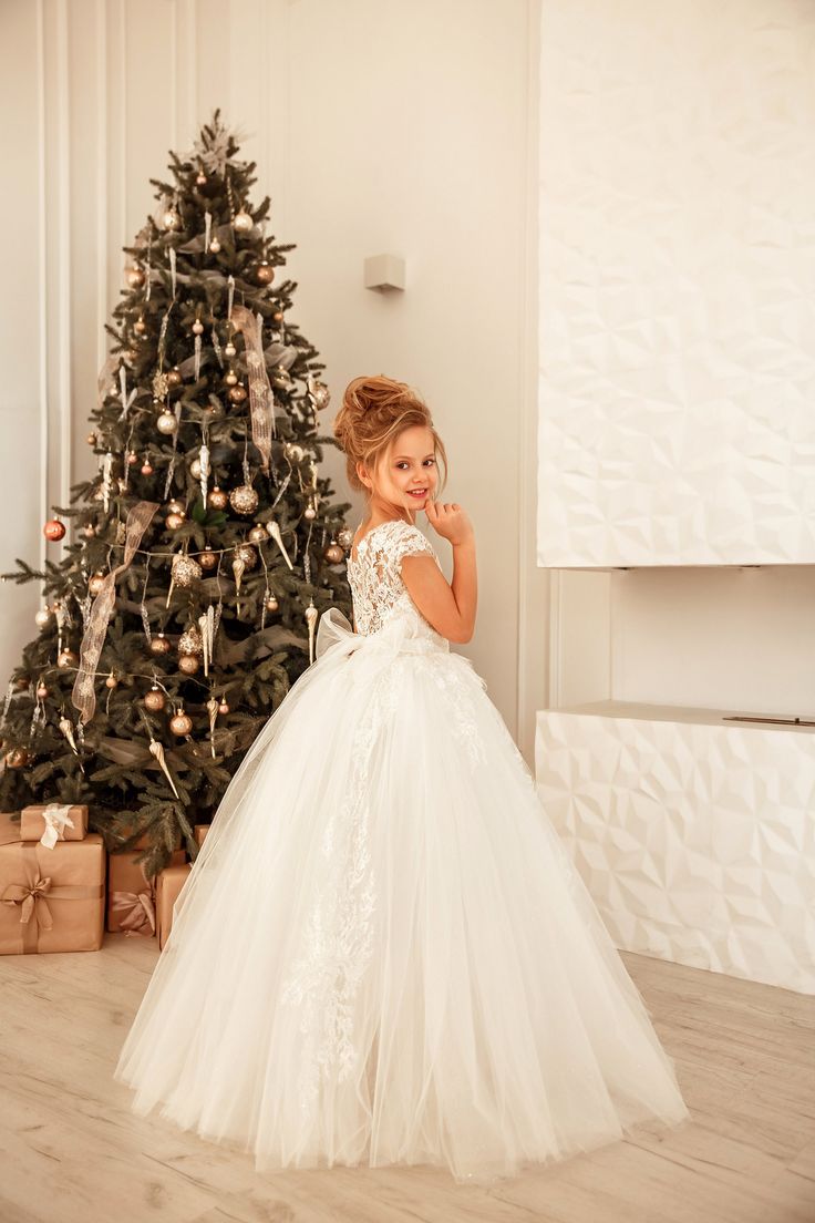 Precioso vestido largo de princesa de tul y encaje para niña de las flores