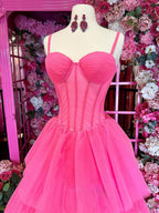 Lula | Vestido largo de gala rosa fucsia con volantes de tul