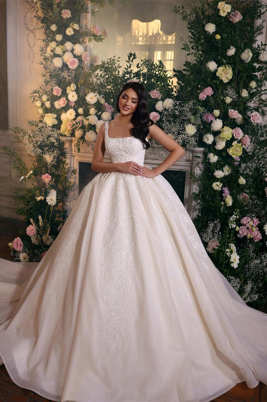 Vestido de novia de princesa de corte princesa, sin mangas, con encaje y estilo línea A.