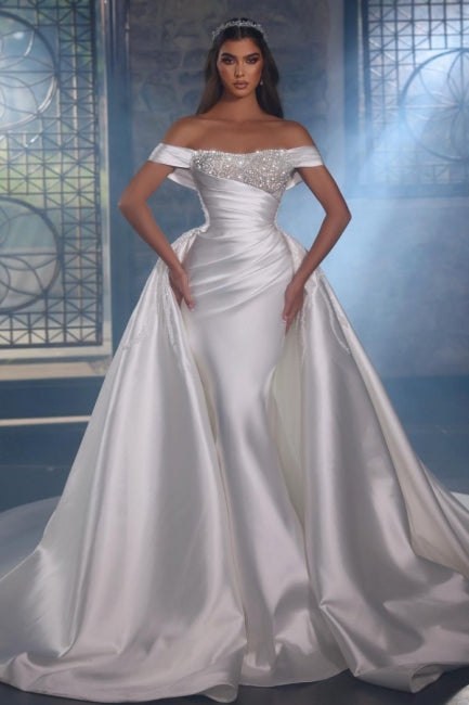 Vestidos de novia lujosos de satén corte A, sin mangas, con hombros descubiertos, bordados y lentejuelas.