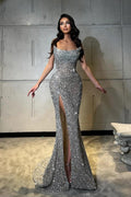 Robe de bal luxueuse sans manches à paillettes et fente