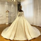 Vestido de novia de corte princesa, manga larga, corte en A, color marfil, con cuentas