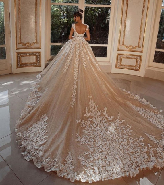 Robe de mariée longue et luxueuse à paillettes, style princesse, avec dentelle 