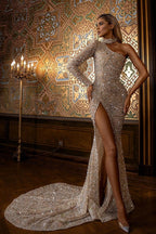 Robe de bal sirène longue de luxe à une épaule, ornée de sequins et fendue.