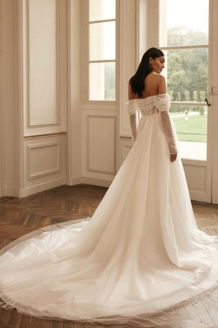 Robes de mariée de luxe à manches longues, coupe trapèze, épaules dénudées et sequins