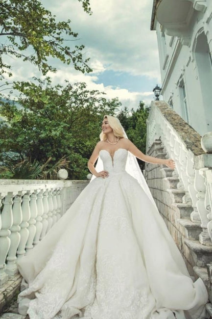 Vestidos de novia largos de lujo, corte A, sin mangas, con escote corazón y encaje.
