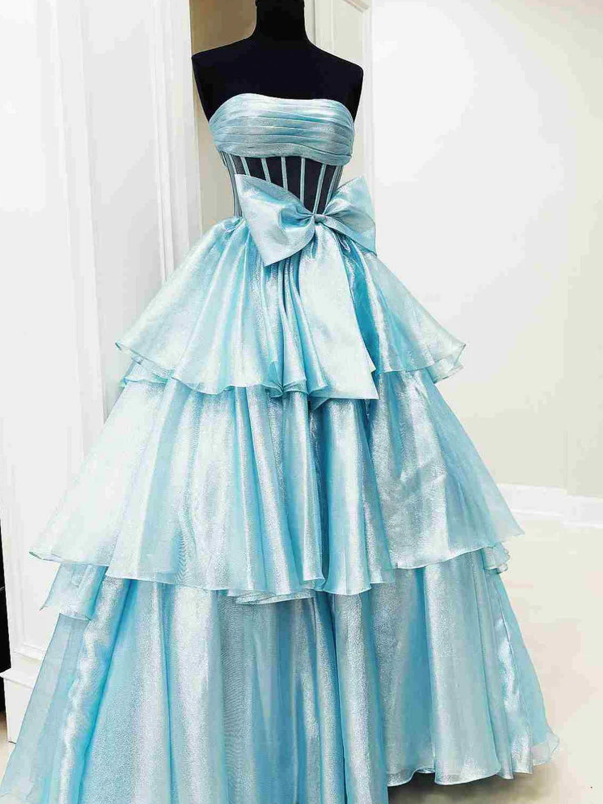 Malvis | Robe de bal longue bustier en organza avec nœud