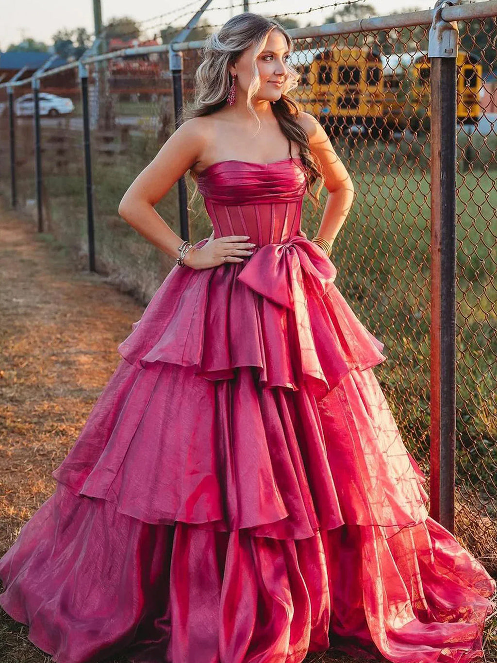 Malvis | Robe de bal longue bustier en organza avec nœud