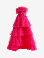 Vestido de graduación de tul con volantes, corte asimétrico, sin tirantes y con plumas, estilo línea A