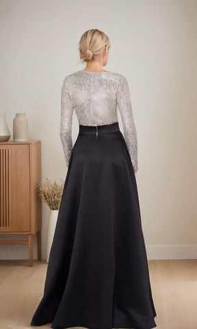 Vestido de manga larga con lazo y lentejuelas