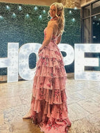 Melinda | Vestido largo de fiesta rosa de corte A, de gasa floral con volantes