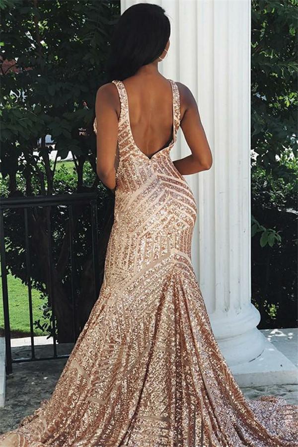Mermaid Chic Straps V-Neck Sequins Sleeveless Prom Dresses