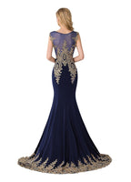 Robe de soirée sirène en mousseline de soie avec traîne et appliques