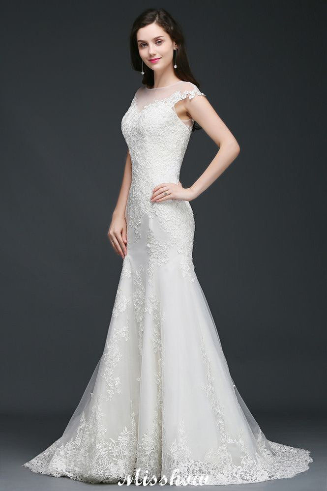 Robe de mariée sirène en tulle et dentelle, ornée de bijoux