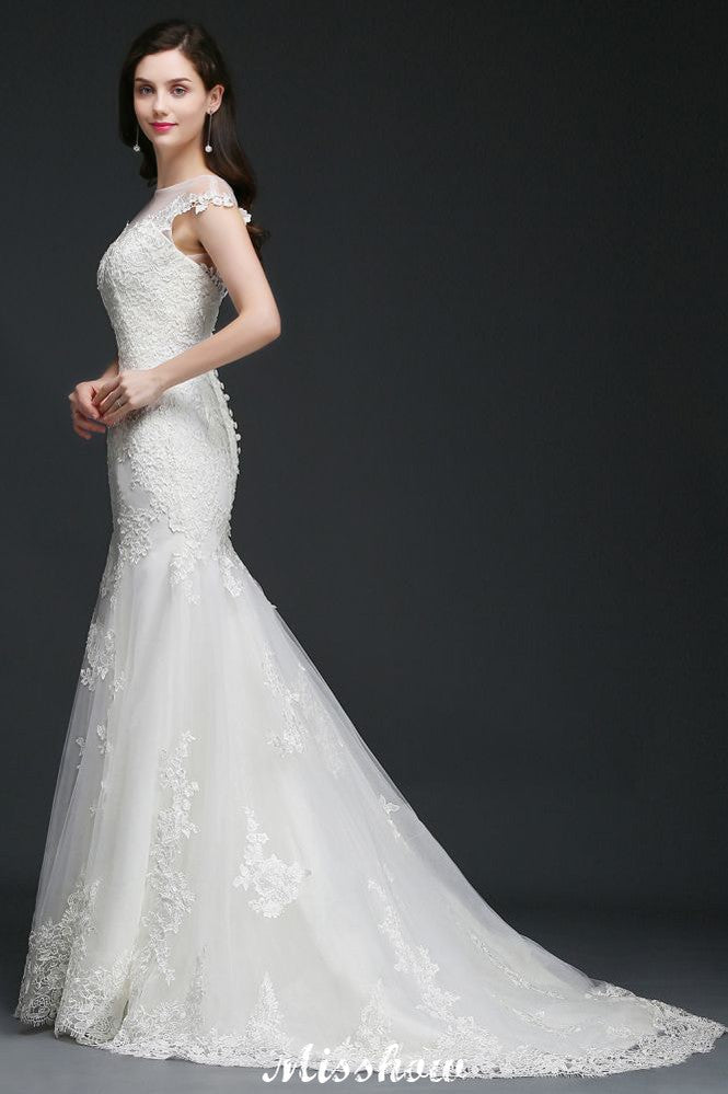 Robe de mariée sirène en tulle et dentelle, ornée de bijoux