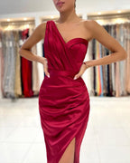Robe de bal courte sirène asymétrique en satin avec fente