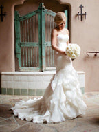 Robe de mariée sirène sans manches à décolleté cœur et sans volants