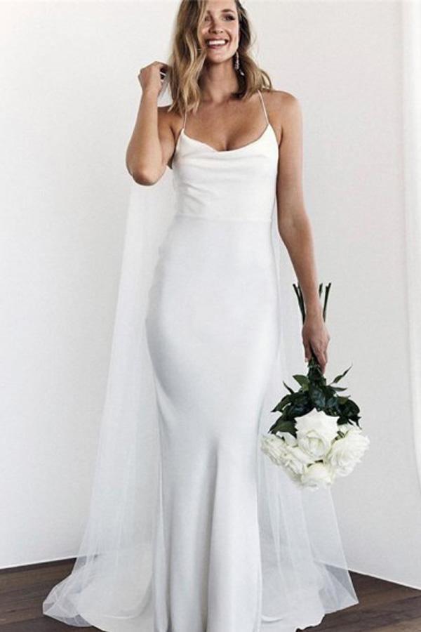 Robe de mariée blanche sirène à bretelles spaghetti, dos nu et traîne courte WD450