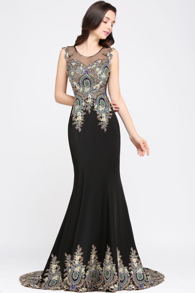 Robe de soirée noire sans manches à traîne sirène ornée d'appliqués
