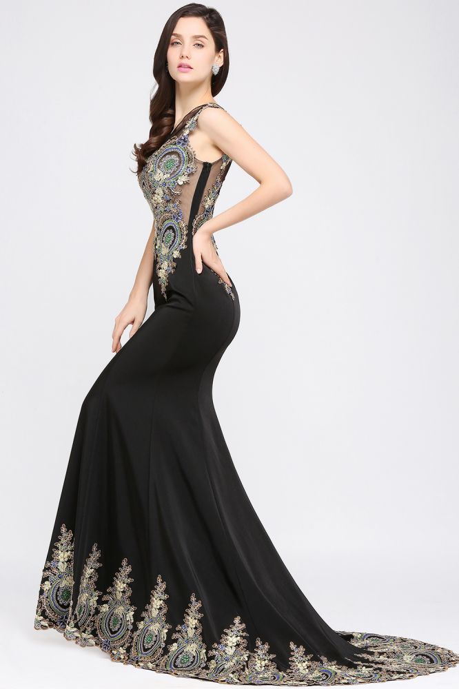 Robe de soirée noire sans manches à traîne sirène ornée d'appliqués