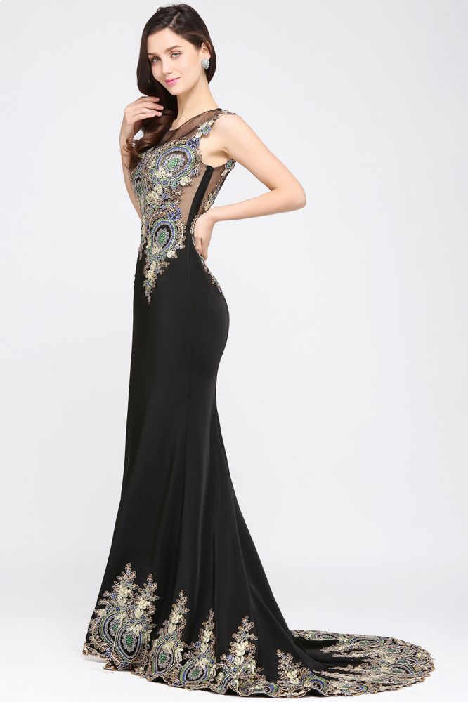 Robe de soirée noire sans manches à traîne sirène ornée d'appliqués