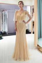 Robes de soirée sirène à décolleté illusion en cœur et sequins ornés de perles