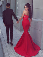 Vestidos de fiesta de sirena sin mangas con escote corazón y fruncido de satén
