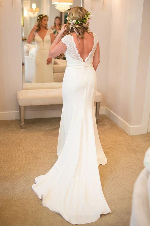 Vestido de novia de satén con escote sirena en V, cola de corte bajo y encaje WD279