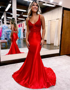 Vestido largo de fiesta de satén con escote en V profundo estilo sirena y apliques