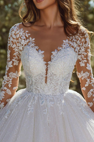 Vestido de novia moderno de corte A con apliques de tul y encaje, mangas largas