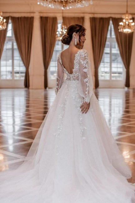 Robes de mariée modernes en dentelle, coupe trapèze, col en V et manches longues