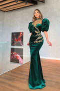 Robe de bal sirène moderne vert foncé à manches bouffantes et appliques