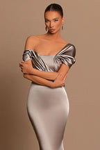 Robe de bal sirène longue moderne à épaules dénudées et traîne