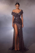 Robe de bal sirène longue et moderne, épaules dénudées, paillettes et perles, avec fente