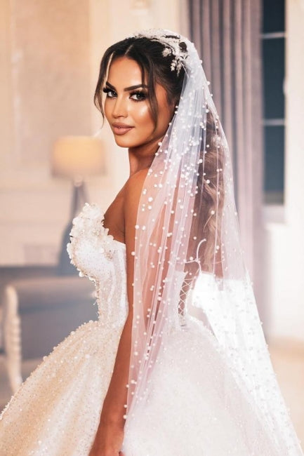 Robe de mariée moderne de princesse sans manches, coupe trapèze, ornée de paillettes