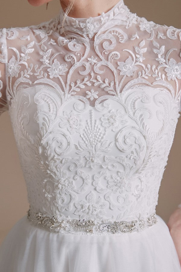 Robes de mariée modestes, longues, trapèze, col montant, en tulle et dentelle, avec manches