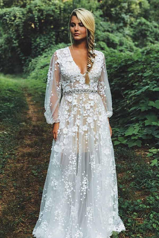 Vestido de novia blanco de encaje con escote en V, manga larga y detalles de pedrería WD330