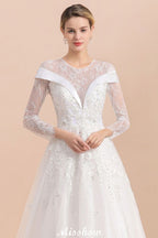Vestido de novia sencillo con apliques de cuentas blancas, manga larga y largo hasta el suelo.