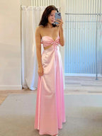 Nadine | Robe de bal rose en satin, bustier dos nu, coupe trapèze, sans bretelles, à nouer dans le dos