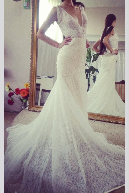 Vestido de novia largo de encaje, elegante, sin mangas, estilo sirena, con escote pronunciado en la espalda y espalda en V. 