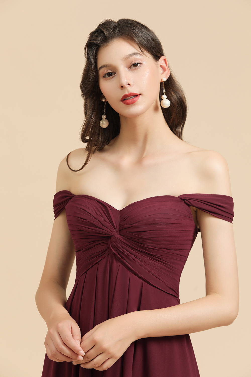 Vestido largo de dama de honor burdeos, corte en A, escote corazón y hombros descubiertos (nueva llegada) 