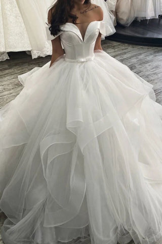 Nuevo vestido de novia de princesa con hombros descubiertos y capas abullonadas