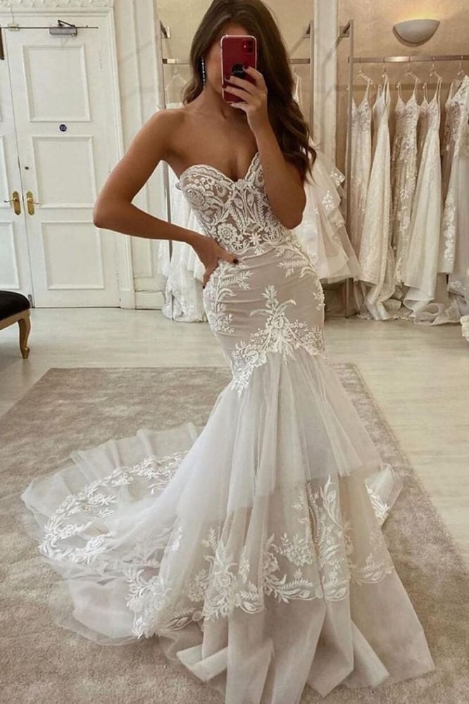 Nouvelle robe de mariée sirène en tulle et dentelle, décolleté cœur, deux couches avec traîne.