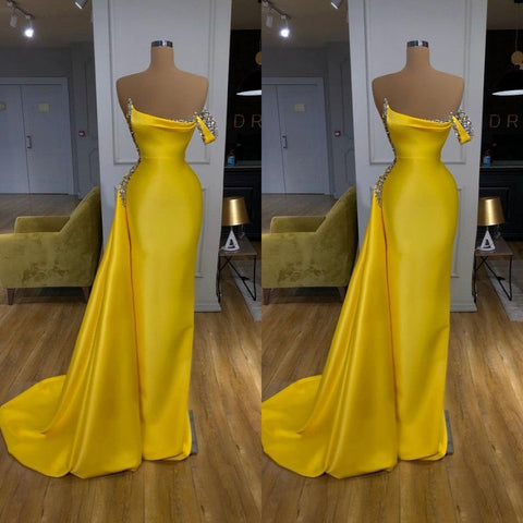 Vestido de fiesta nuevo, amarillo brillante, con sobrefalda de lentejuelas metálicas, un solo hombro