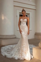 Vestidos de novia de encaje de sirena sin mangas con escote corazón noble