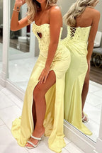 Oberon | Vestidos largos de fiesta estilo sirena sin tirantes, con escote corazón, abertura y detalles de cuentas
