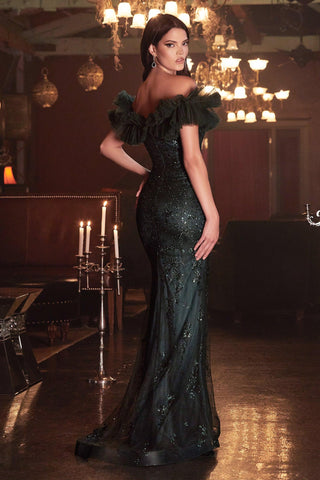 Vestido largo de graduación con hombros descubiertos