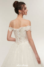 Vestidos de novia largos hasta el suelo con escote corazón, corte en A, cordones y apliques de encaje (hombros descubiertos)